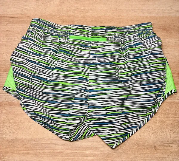 Nike Women's Dri-Fit Modern Embossed Tempo Running Shorts - Size S - Image 3
