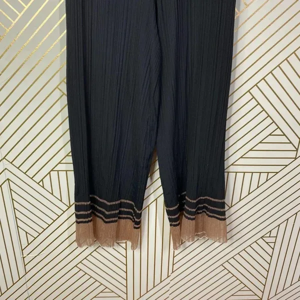 Zara‎ Pants Textured Weave with Contrasting Hem Ribbed Black Mauve Size Medium - Image 6