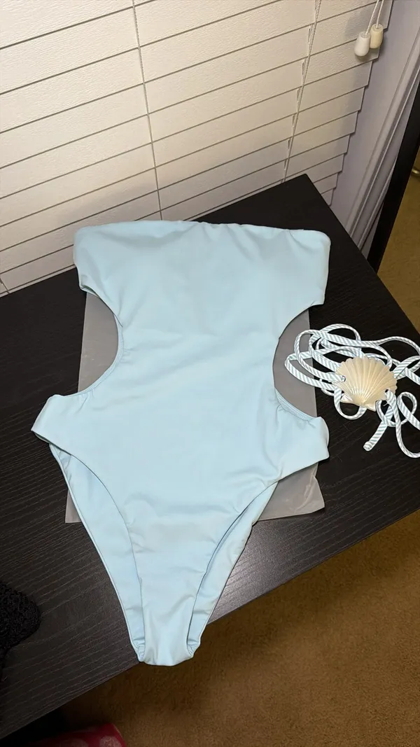 Coco Lily cut out baby blue seashell one piece swimsuit - Image 6