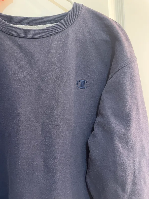 Champion Crewneck - Image 3