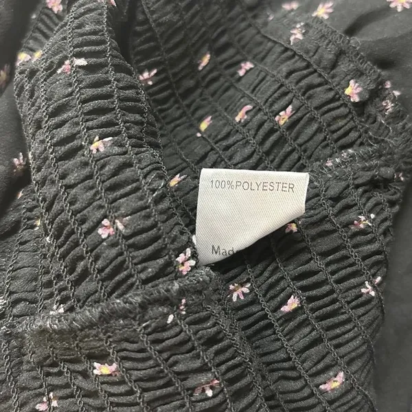 Princess Polly Black Daisy Floral Sheer Long Sleeve Smocked Cropped Top Size 2 - Image 7