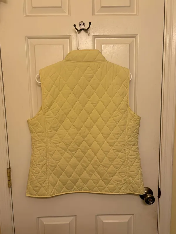 Crable LSU Tigers NWT Women’s Yellow Puffer Vest Jacket - Image 2