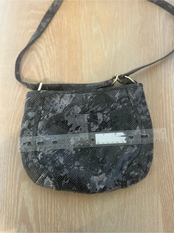 b. makowsky Black & Gray Patterned Shoulder Bag - Image 7