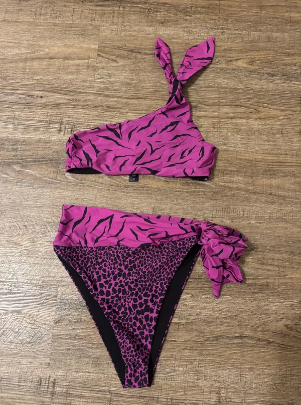 Beach Riot Bikini Set - Image 4