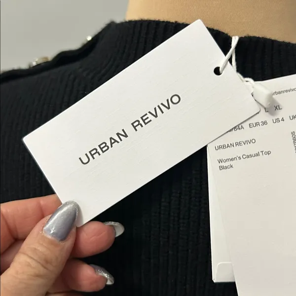 Urban Revivo Black White Sweater Shirt - Image 8