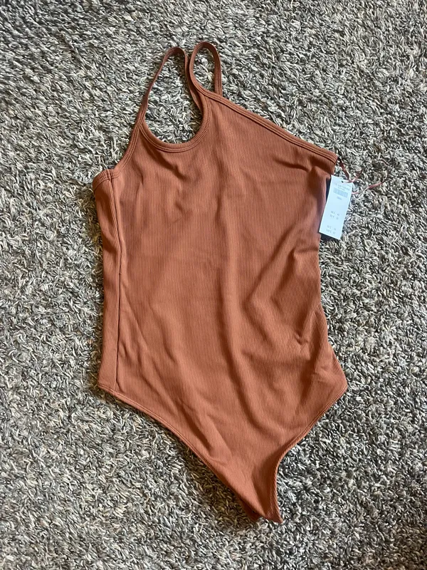 Abercrombie One Shoulder Bodysuit - Image 3