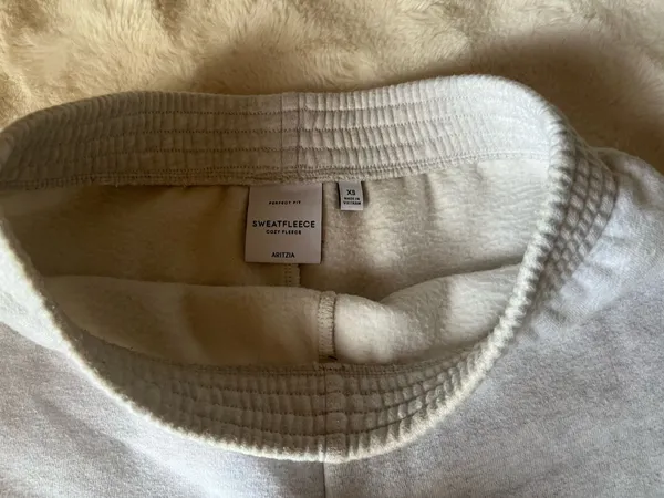 Aritzia sweatshorts perfect fit  - Image 2