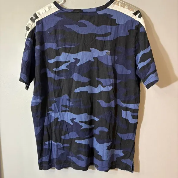 Victoria's secret pink blue camo t-shirt with white‎ dog logo - Image 3