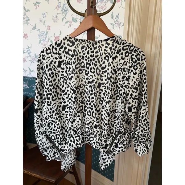 maurices Women's L Black White Animal Print 3/4 Sleeve Pullover Blouse - Image 4