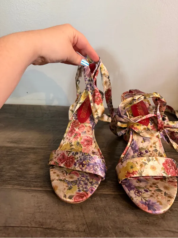 Express Floral Lace-Up Heels Size 8 | Garden Party Strappy Stiletto Sandals - Image 6