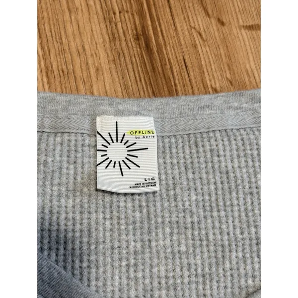 OFFLINE by Aerie Waffle Knit Top‎ Gray V-Neck Oversized Long Sleeve Shirt Large - Image 3
