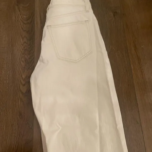 Abercrombie Women's White Jeans - Image 5
