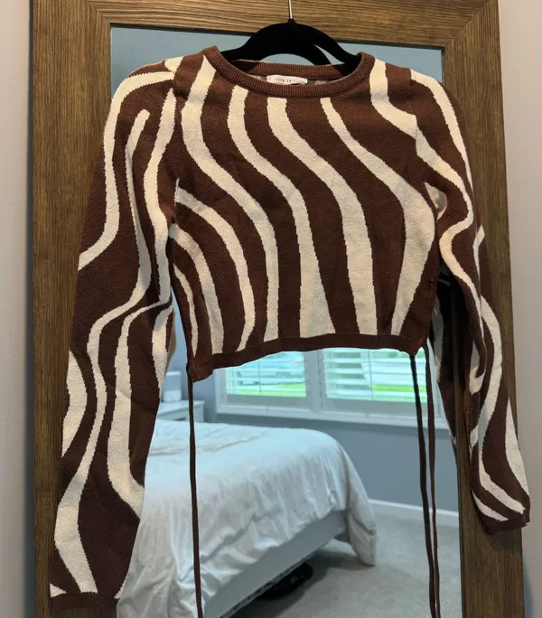 12th Tribe Brown & Cream Open Back Crop Top - Image 2