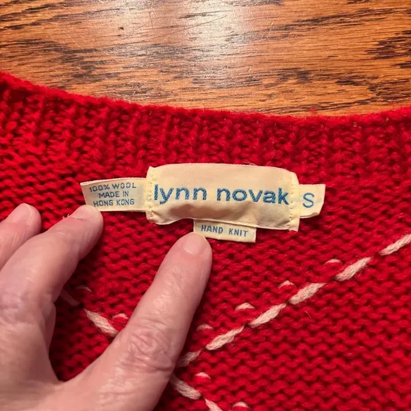 Vintage‎ Lynn Novak Hand Knit Sweater Vest Red & White Women's Size S 100% Wool - Image 3