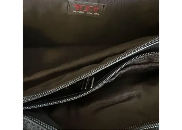 Tumi 9621D3 Alpha Black Leather Expandable Messenger shoulder Laptop - Image 7