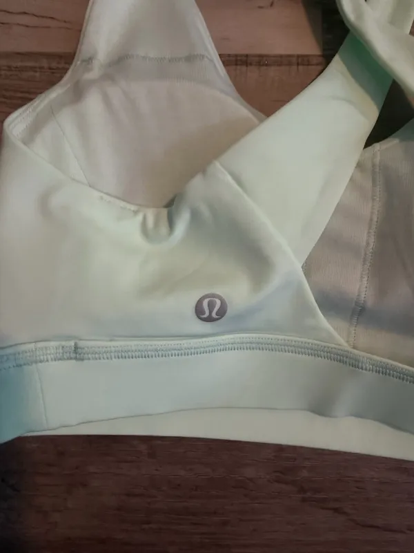 Lululemon Envital Bra B/C Mint Moment Size 6 NWT - Image 3