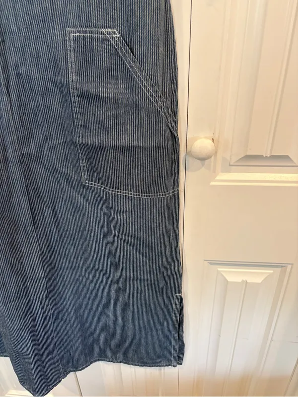 Faded glory blue and white stripe denim fruit embroidered midi dress size large - Image 4