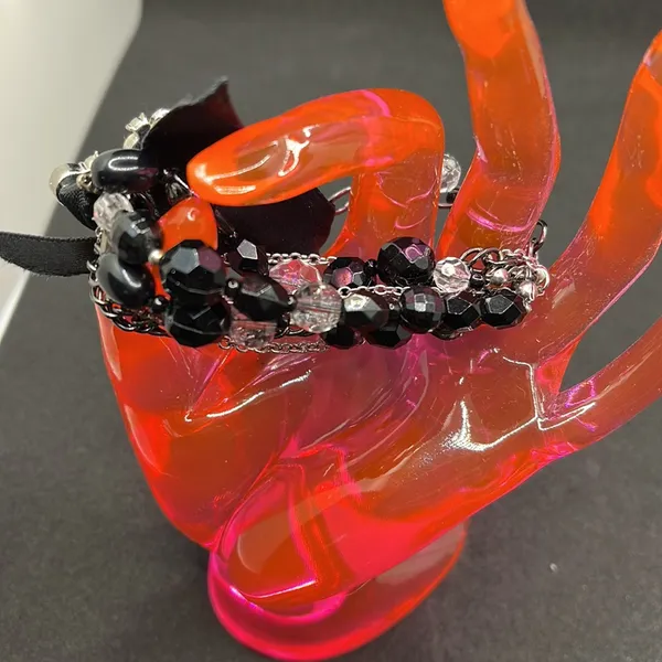 Express Ribbon rhinestone and beads bracelet - Image 6