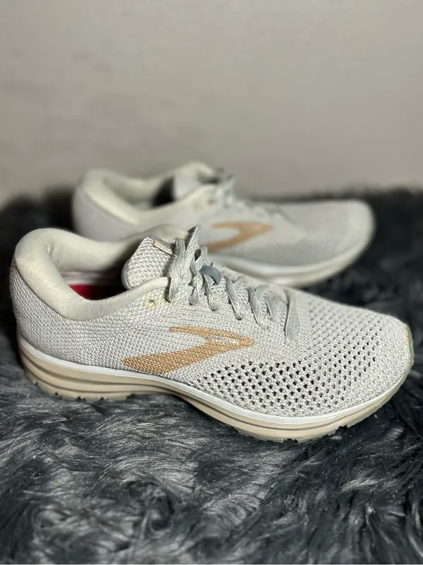 BROOKS REVEL 2 Running Shoes Cream Champagne Shimmer Women’s Size 8.5 - Image 4
