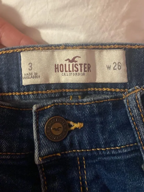 Hollister Jean Shorts - Image 3