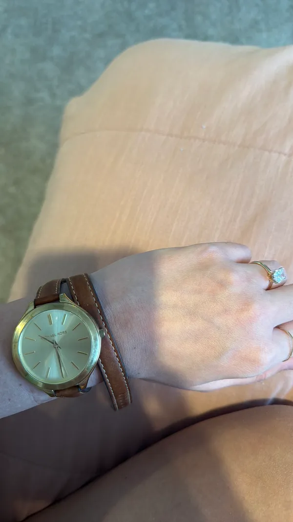 Michael Kors Gold Watch - Image 3