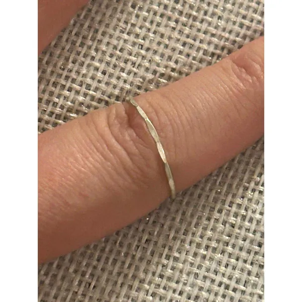 A454 size 6.5 silver plated ring band - Image 2