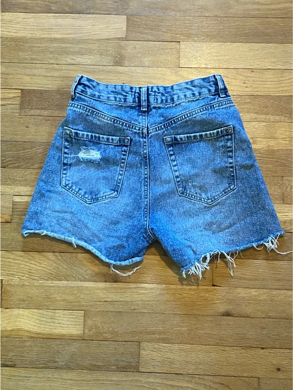 Refuge high waisted denim shorts - Image 2