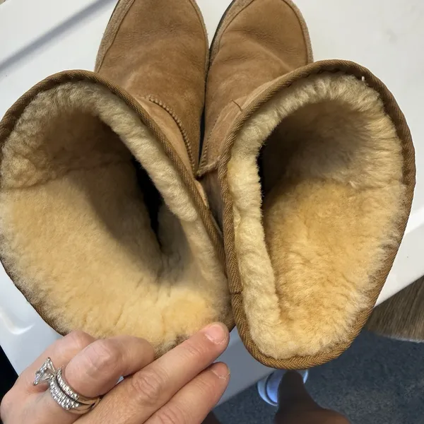 UGG Australia Ultra Short Chestnut Suede Boots Women's Size 9 Hard Sole EUC - Image 2
