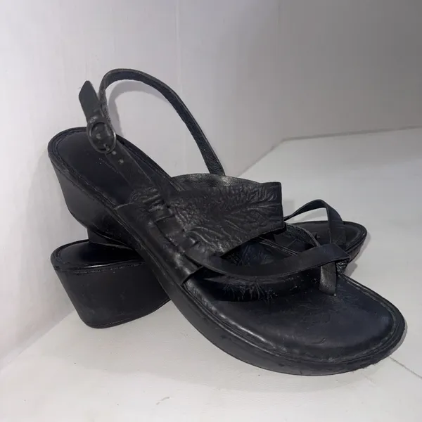 Born Leather Classic Minimalist Boho Wedge Heel Black Strappy Sandals Size 9 - Image 11