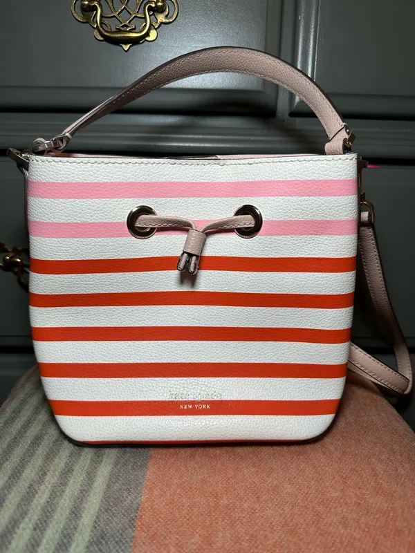 Kate spade New York Eva stripe small bucket bag - Image 2