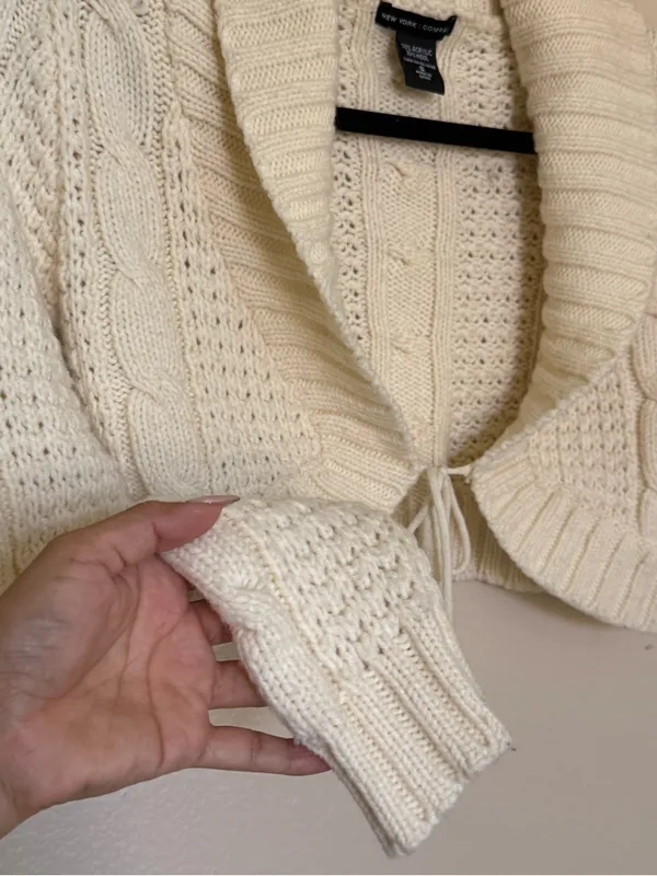 New York & Company Wool Cable Knit Cropped Tie Cardigan Y2K Coquette S - Image 4