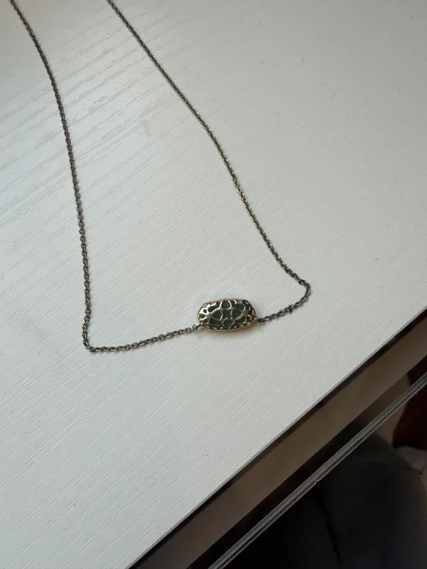 Kendra Scott Necklace Gold - Image 3