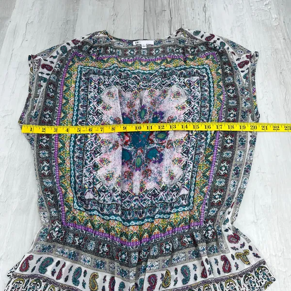 DR2 Sheer Colorful Geometric Pattern Lightweight V Neck Sleeveless Blouse Large - Image 8