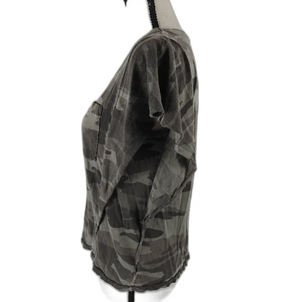 Women's Splendid Camo Pocket T-Shirt Gray Green XS - Image 3