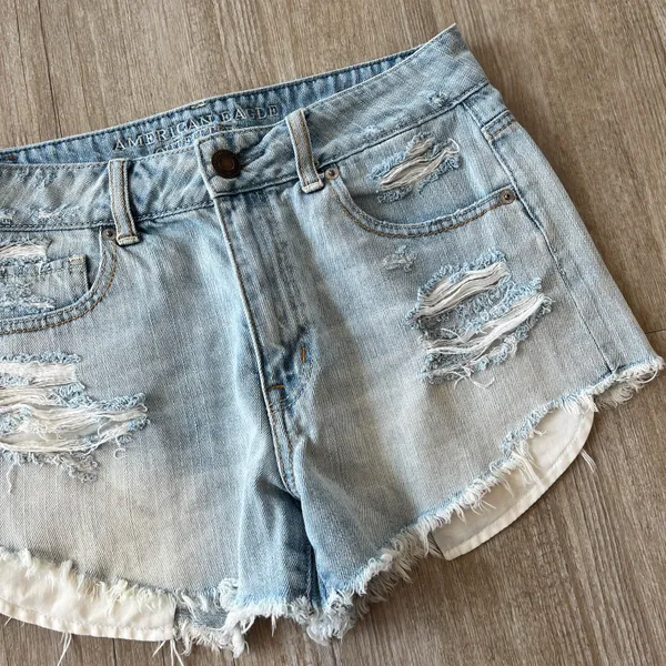 American Eagle Womens Light Wash Hi-Rise Shorts - 6 - Image 2