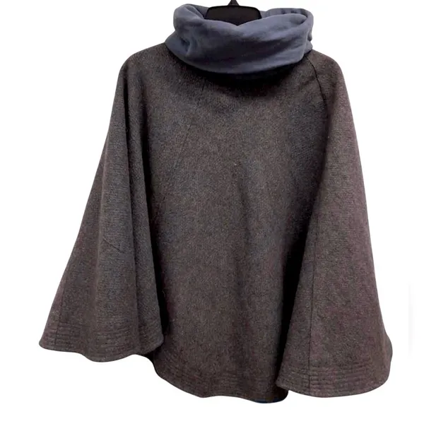 Synergy Organic Clothing Gray 100% Wool Cape Poncho Funnel Neck Small Minimalist - Image 6