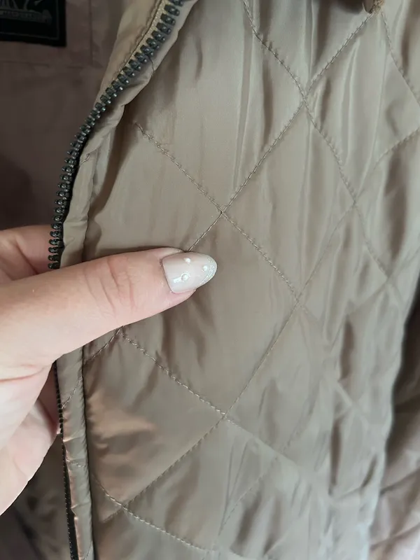 Levi’s | Tan Diamond quilted bomber puff jacket with corduroy collar - Image 5