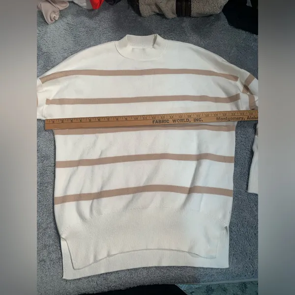 Abercrombie & Fitch Cream and Tan Striped Crewneck Sweater - Image 4