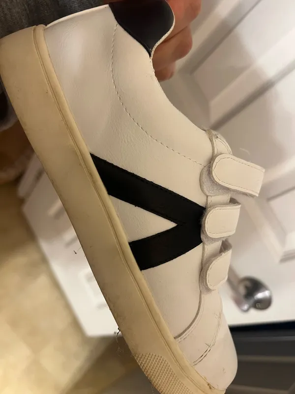 Sneakers White Size 8 - Image 3