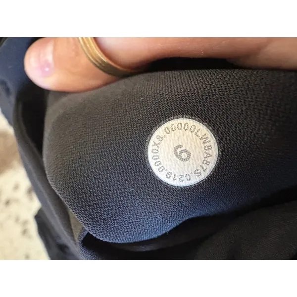 Lululemon On The Fly Skirt In Black Size 6 - Image 5