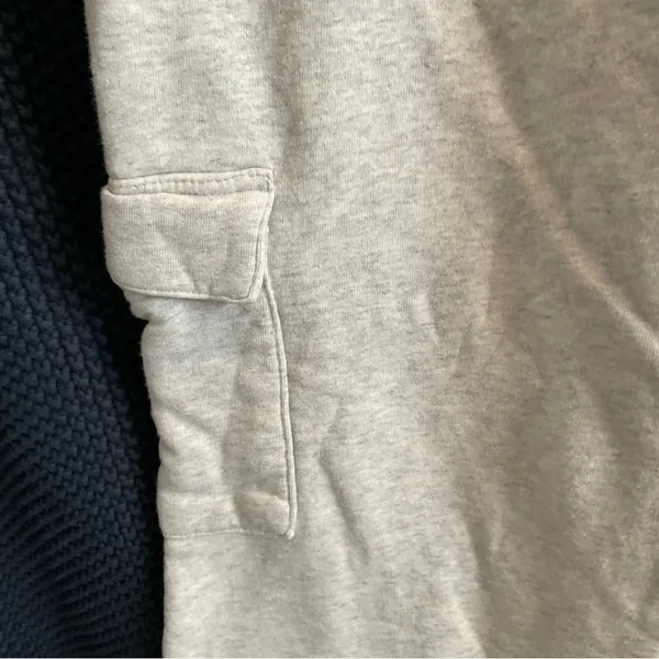 Brandy Melville Pants Womens Small Gray Cargo Sweatpants Wide Leg Casual - Image 3