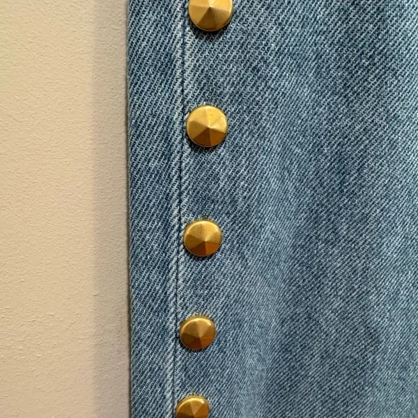 MOSCHINO COUTURE Light Wash Nailhead‎ Studded Jeans Size 8 - Image 4