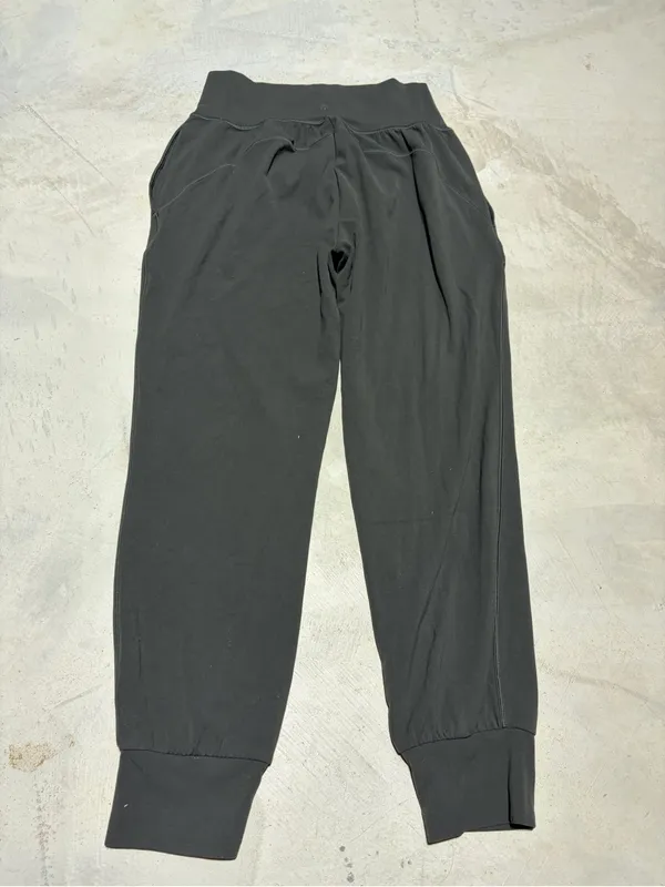 Athleta Pull-On cruise Jogger Pants with Cuffed Ankles medium - Image 4