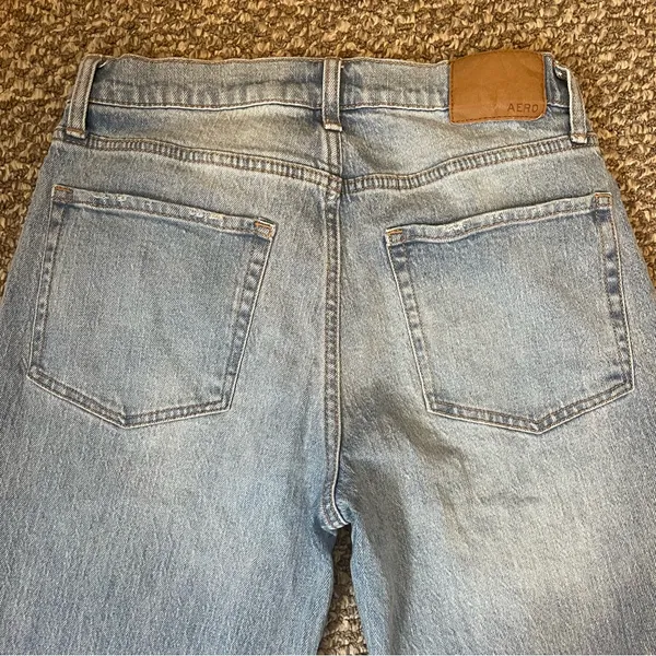 Aeropostale Mom Jean Light wash button up fly - Image 7