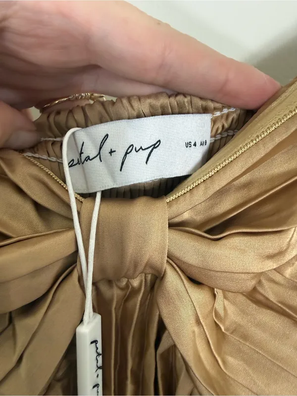 NWT Petal and Pup Vikki Dress Gold Pleated Satin Midi Formal Size 4 - Image 8