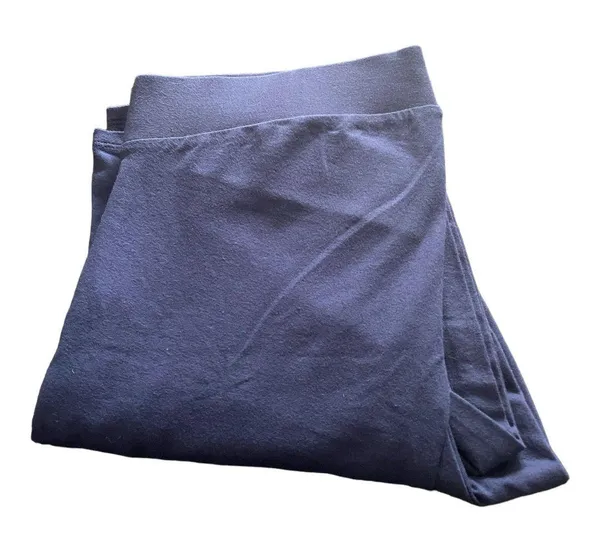 NWOT--NAVY BLUE FLARE BOTTOM LEGGINGS-SIZE 1X Brand new leggings - Image 3