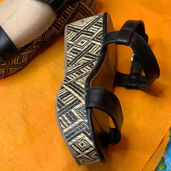 DV wedges Black Size 8 - Image 3