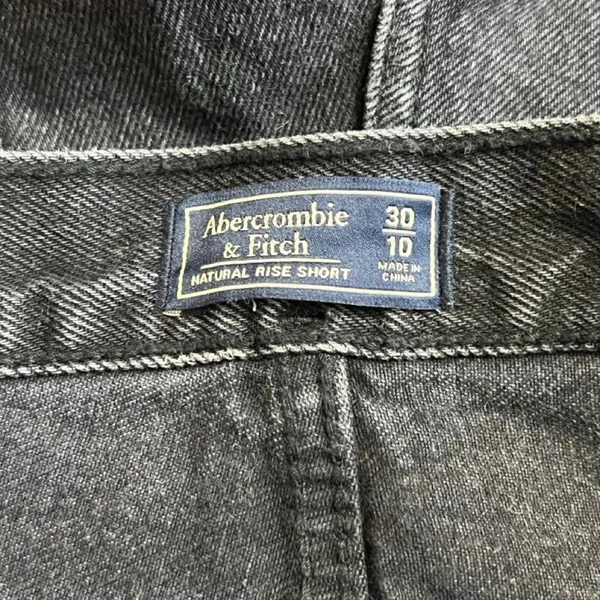 Abercrombie Natural Rise Denim Shorts Black Washed Cuffed Hem Y2K Casual Size 30 - Image 4