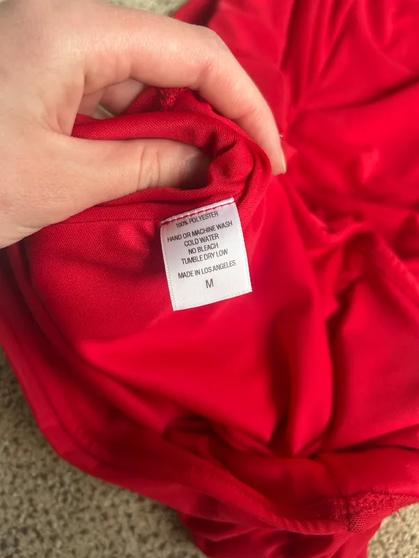 Lucy in the Sky Ruched Bodycon Dress in Red - Image 7