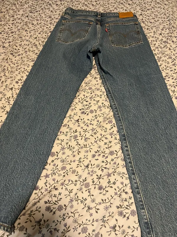 Levi’s Denim Medium Wash Jeans Wedgie Straight - Image 6